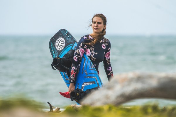 Les incontournables vêtements de surf pour femmes éco-responsables